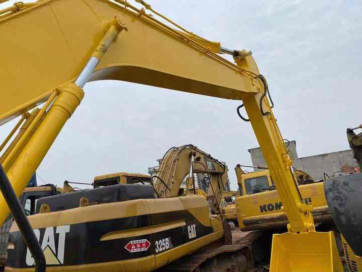 Used Good Quality Japan Original PC200-7 in Good Condition PC200-7 Komatsu - Гусеничний екскаватор: фото 5 Used Good Quality Japan Original PC200-7 in Good Condition PC200-7 Komatsu - Гусеничний екскаватор: фото 5