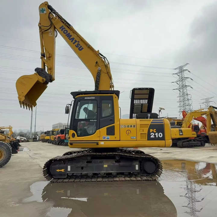Used Good Quality Japan Original PC210-8 in Good Condition PC210-8 Komatsu - Гусеничний екскаватор: фото 1 Used Good Quality Japan Original PC210-8 in Good Condition PC210-8 Komatsu - Гусеничний екскаватор: фото 1