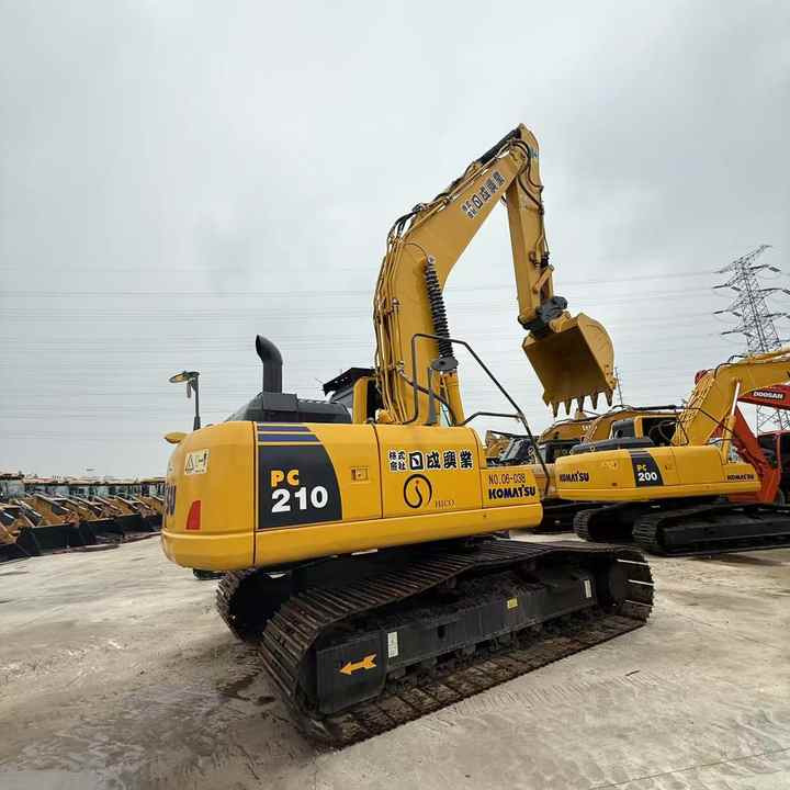 Used Good Quality Japan Original PC210-8 in Good Condition PC210-8 Komatsu - Гусеничний екскаватор: фото 4 Used Good Quality Japan Original PC210-8 in Good Condition PC210-8 Komatsu - Гусеничний екскаватор: фото 4