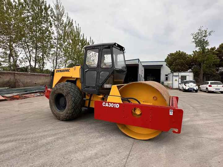 Used Heavy Construction Equipment Dynapac Ca301d Second Hand Road Rollers Used Machine Hot Sale - Дорожній каток: фото 3 Used Heavy Construction Equipment Dynapac Ca301d Second Hand Road Rollers Used Machine Hot Sale - Дорожній каток: фото 3