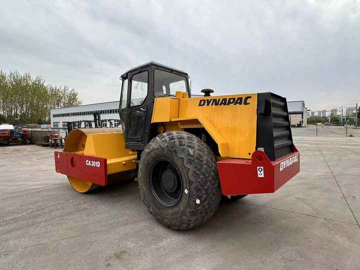 Used Heavy Construction Equipment Dynapac Ca301d Second Hand Road Rollers Used Machine Hot Sale - Дорожній каток: фото 4 Used Heavy Construction Equipment Dynapac Ca301d Second Hand Road Rollers Used Machine Hot Sale - Дорожній каток: фото 4