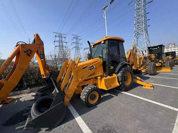 Used Hydraulic Backhoe Loader JCB3CX 7t in Good Condition Cheap Price in Stock Jcb 3cx 4cx 4cx Loader in Hefei for Sale - Екскаватор-навантажувач: фото 5 Used Hydraulic Backhoe Loader JCB3CX 7t in Good Condition Cheap Price in Stock Jcb 3cx 4cx 4cx Loader in Hefei for Sale - Екскаватор-навантажувач: фото 5