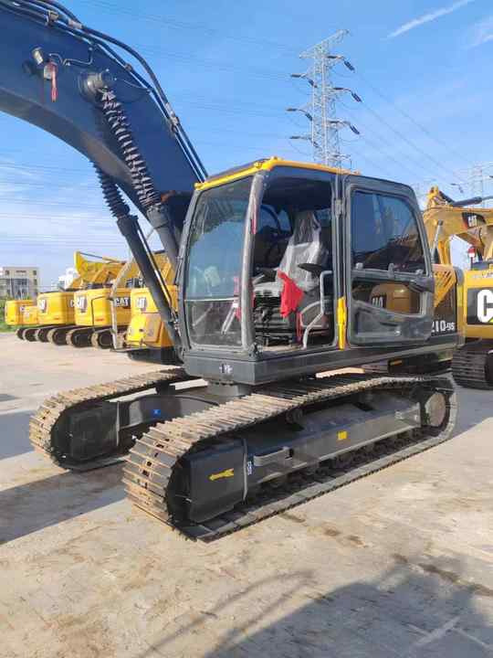 Used Hyundai210-9 21T Second Hand Korea Original Large Excavator Mining Construction Excavators Hot Sale 210-9 220-9 305-9 - Екскаватор: фото 3 Used Hyundai210-9 21T Second Hand Korea Original Large Excavator Mining Construction Excavators Hot Sale 210-9 220-9 305-9 - Екскаватор: фото 3