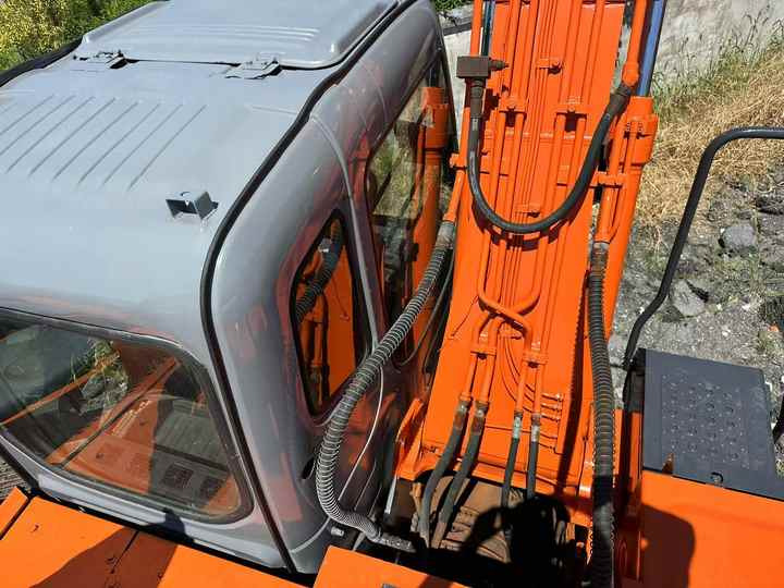 Used Wheel Excavator Hitachi ZX 130W Made in Japan 13ton Hitachi Zx130w Wheel Excavator Price Used Hitachi Zx130 Excavator SALE - Екскаватор: фото 5 Used Wheel Excavator Hitachi ZX 130W Made in Japan 13ton Hitachi Zx130w Wheel Excavator Price Used Hitachi Zx130 Excavator SALE - Екскаватор: фото 5