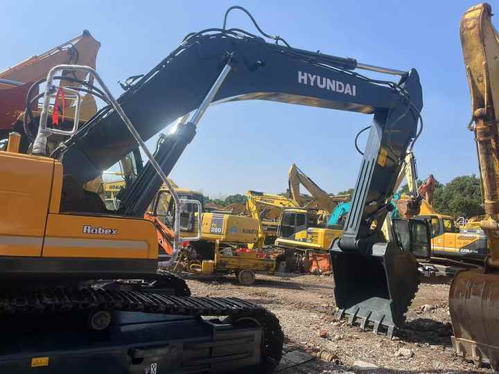 Used hyundai 305-9 30tons Excavator in Stock for Sale Hyundai 210-9 215-9 220-9 225-9 Excavator for Sale - Екскаватор: фото 5 Used hyundai 305-9 30tons Excavator in Stock for Sale Hyundai 210-9 215-9 220-9 225-9 Excavator for Sale - Екскаватор: фото 5