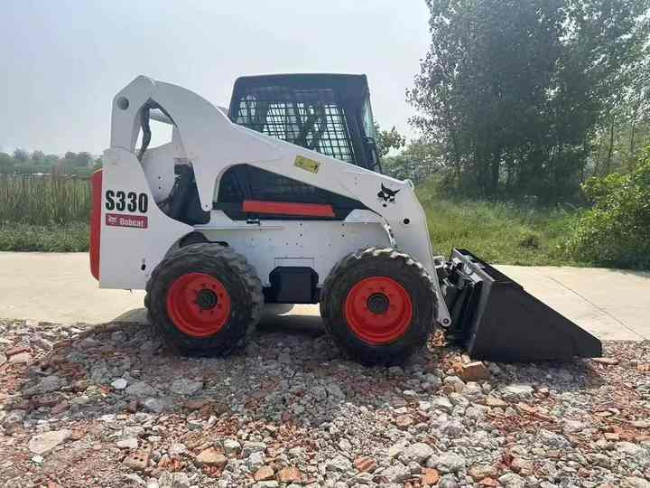 Very Low Price American Brand Used Bobcat S330 Skid Steer Loader with Superior Performance for Sale S160/S180/S300 in Stock - Міні-навантажувач: фото 5 Very Low Price American Brand Used Bobcat S330 Skid Steer Loader with Superior Performance for Sale S160/S180/S300 in Stock - Міні-навантажувач: фото 5