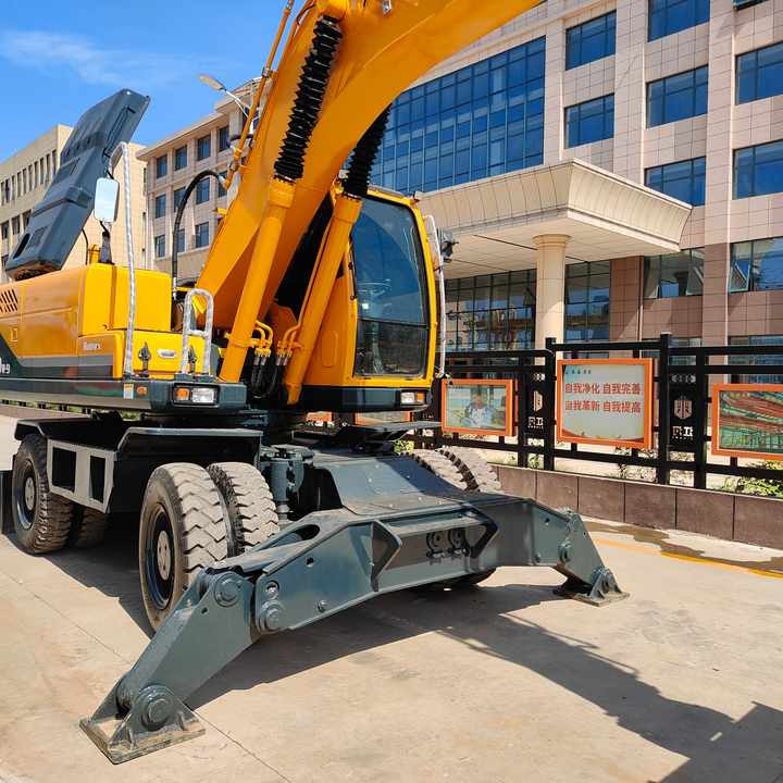 Well-Maintained Hyundai 210-9Used Wheel Excavator Construction Machine | No Major Repairs | Price Negotiable - Колісний екскаватор: фото 3 Well-Maintained Hyundai 210-9Used Wheel Excavator Construction Machine | No Major Repairs | Price Negotiable - Колісний екскаватор: фото 3