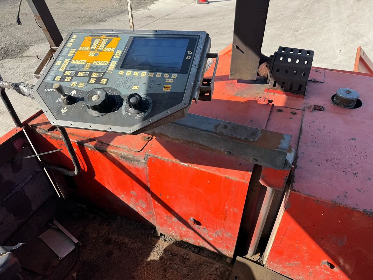 Асфальтоукладач ABG TITAN 326: фото 15