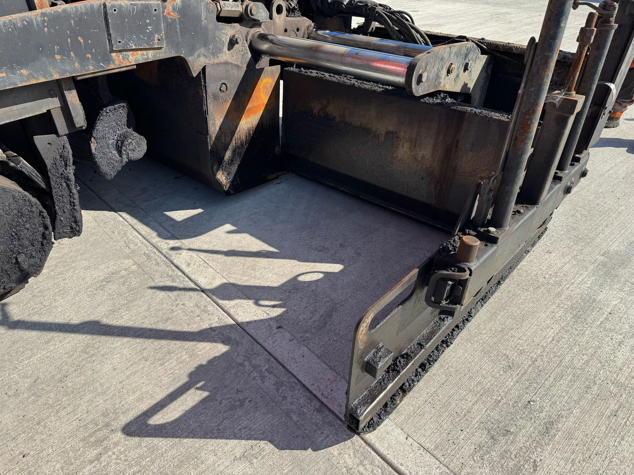 Асфальтоукладач ABG TITAN 326: фото 11