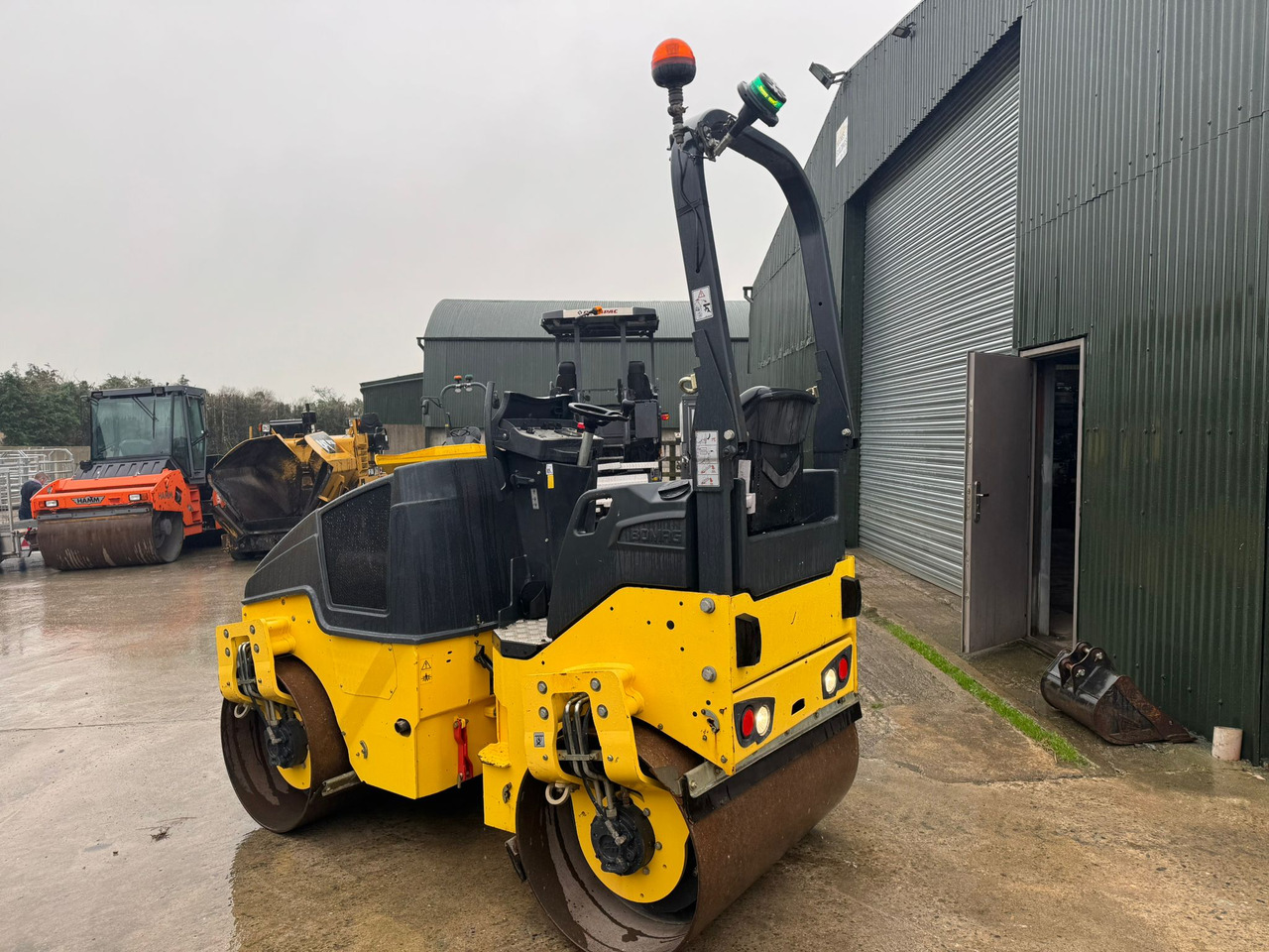 BOMAG BW120AD-5 - Дорожній каток: фото 3 BOMAG BW120AD-5 - Дорожній каток: фото 3