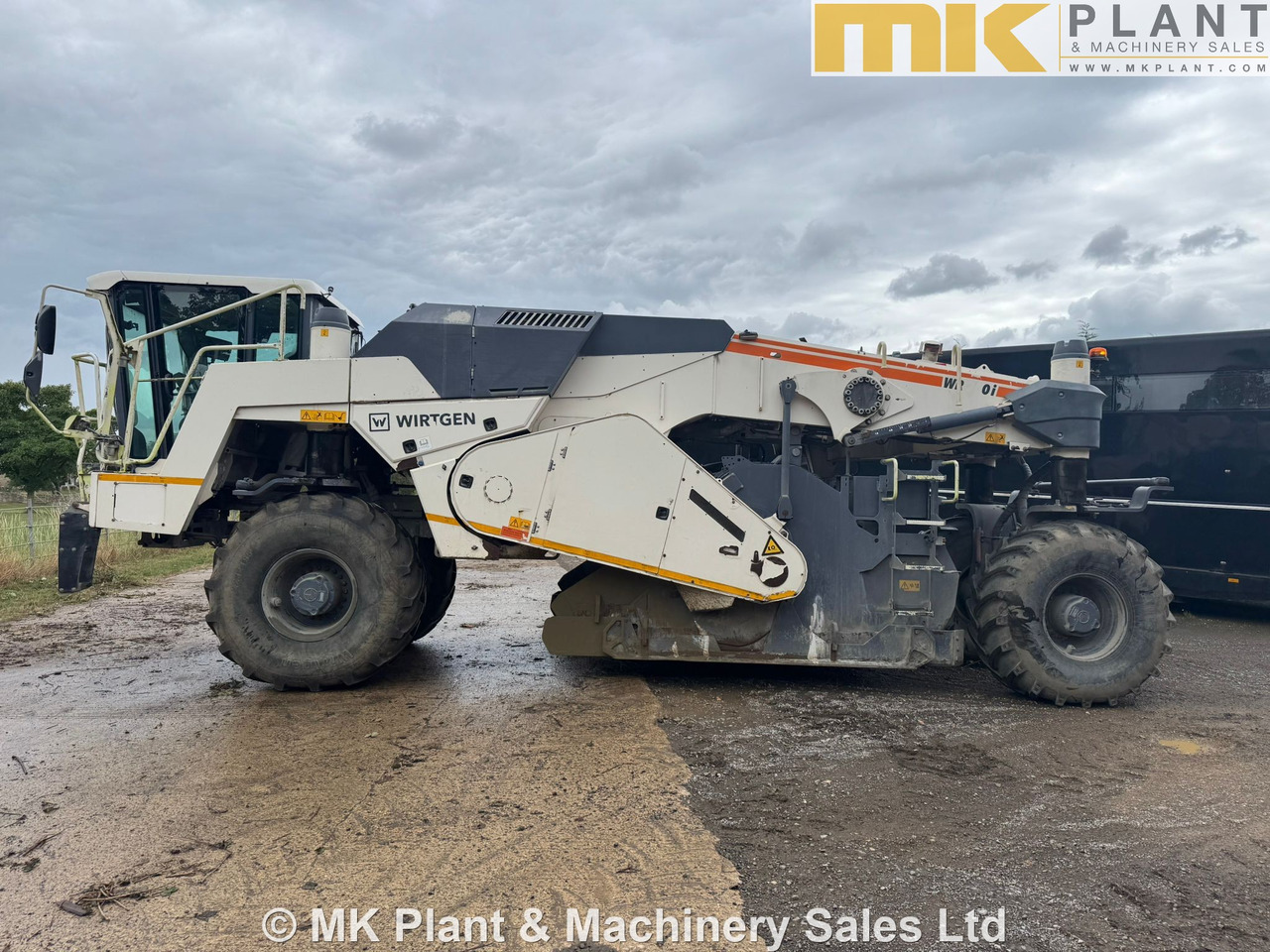 WIRTGEN WR200i - Cтабілізатор грунту: фото 2 WIRTGEN WR200i - Cтабілізатор грунту: фото 2