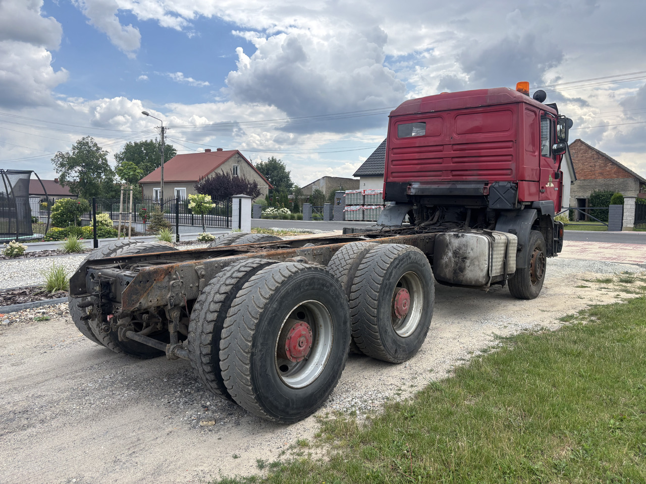 Вантажівка шасі MAN F2000 27.464 6X4: фото 11