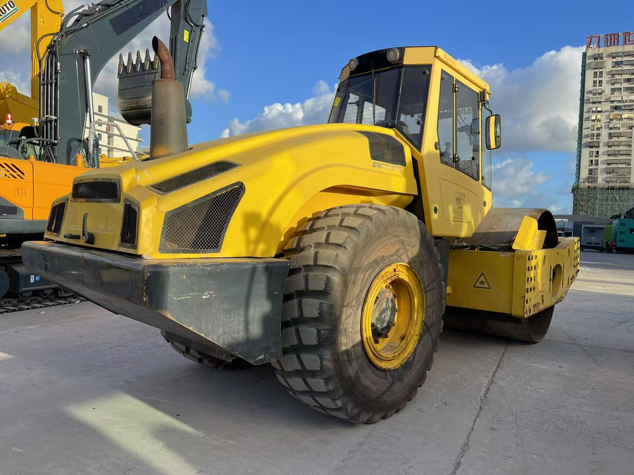 BOMAG BW226 - Дорожній каток: фото 3 BOMAG BW226 - Дорожній каток: фото 3