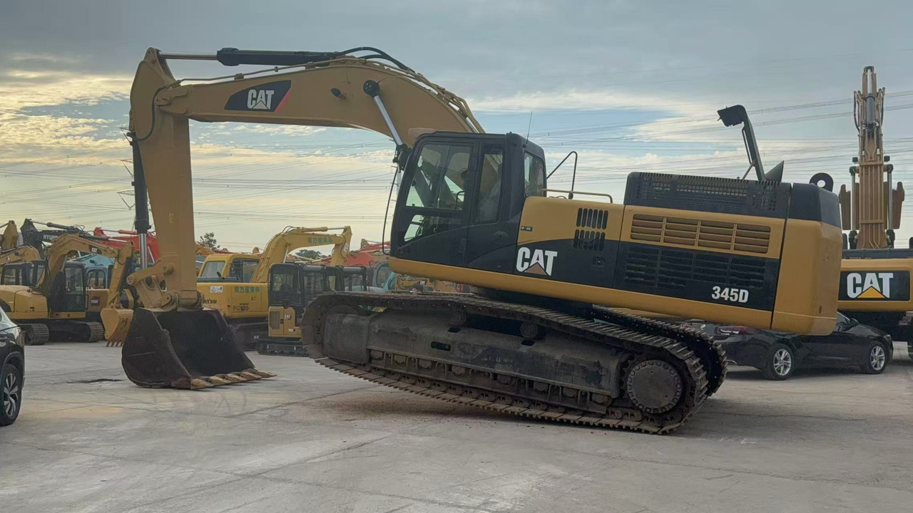 CATERPILLAR 345D - Гусеничний екскаватор: фото 1 CATERPILLAR 345D - Гусеничний екскаватор: фото 1