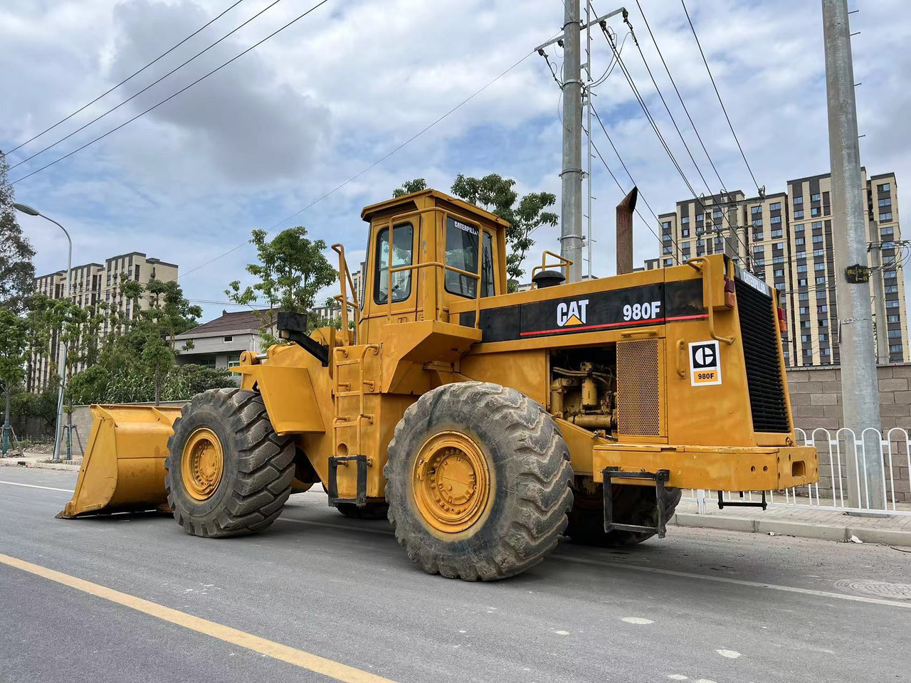 CATERPILLAR 980F - Гусеничний навантажувач: фото 2 CATERPILLAR 980F - Гусеничний навантажувач: фото 2
