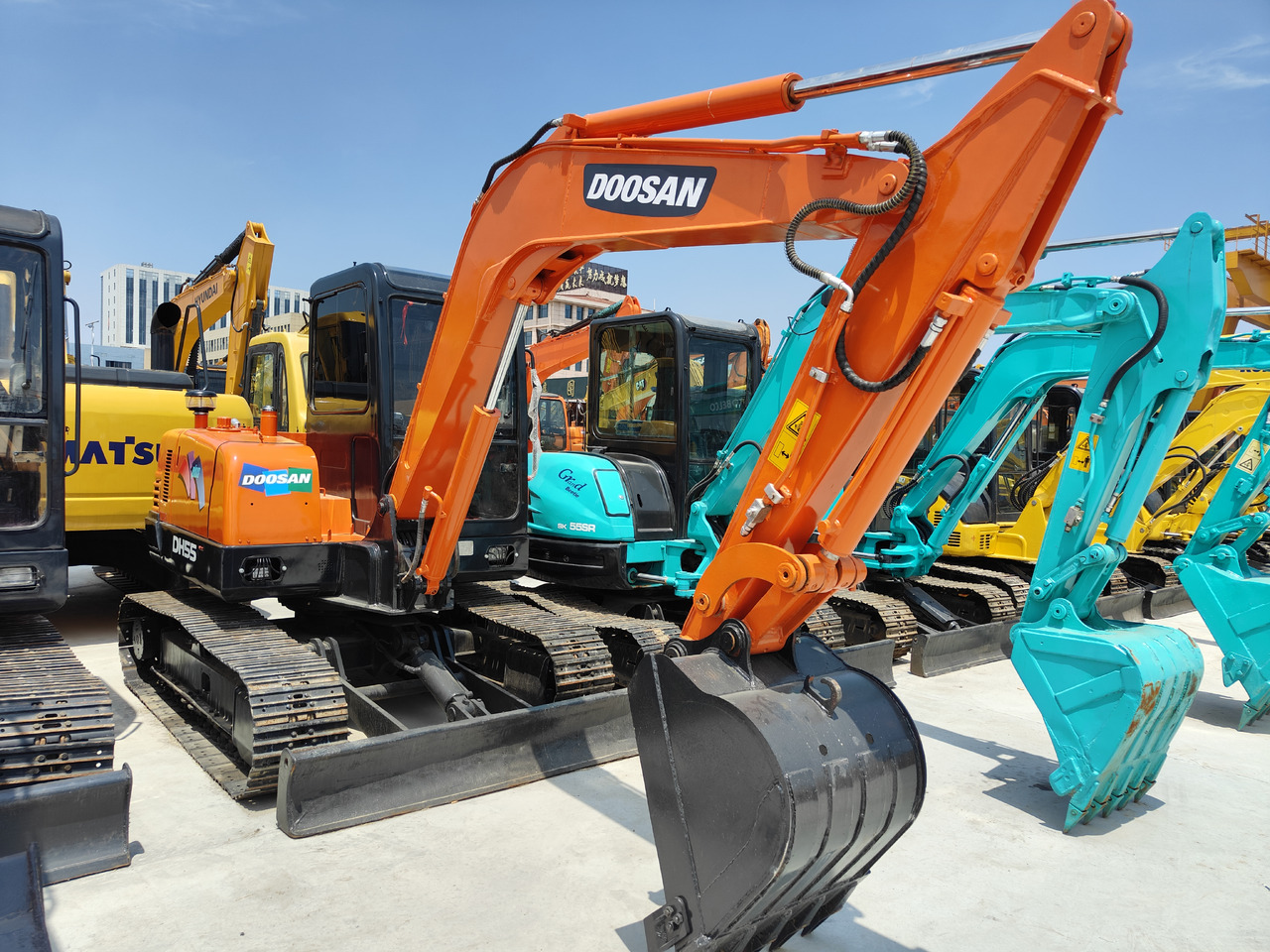DOOSAN DH55 - Гусеничний екскаватор: фото 3 DOOSAN DH55 - Гусеничний екскаватор: фото 3