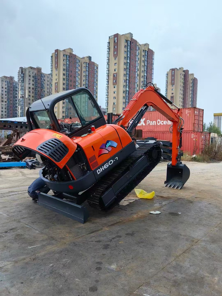 DOOSAN DH60-7 - Гусеничний екскаватор: фото 5 DOOSAN DH60-7 - Гусеничний екскаватор: фото 5