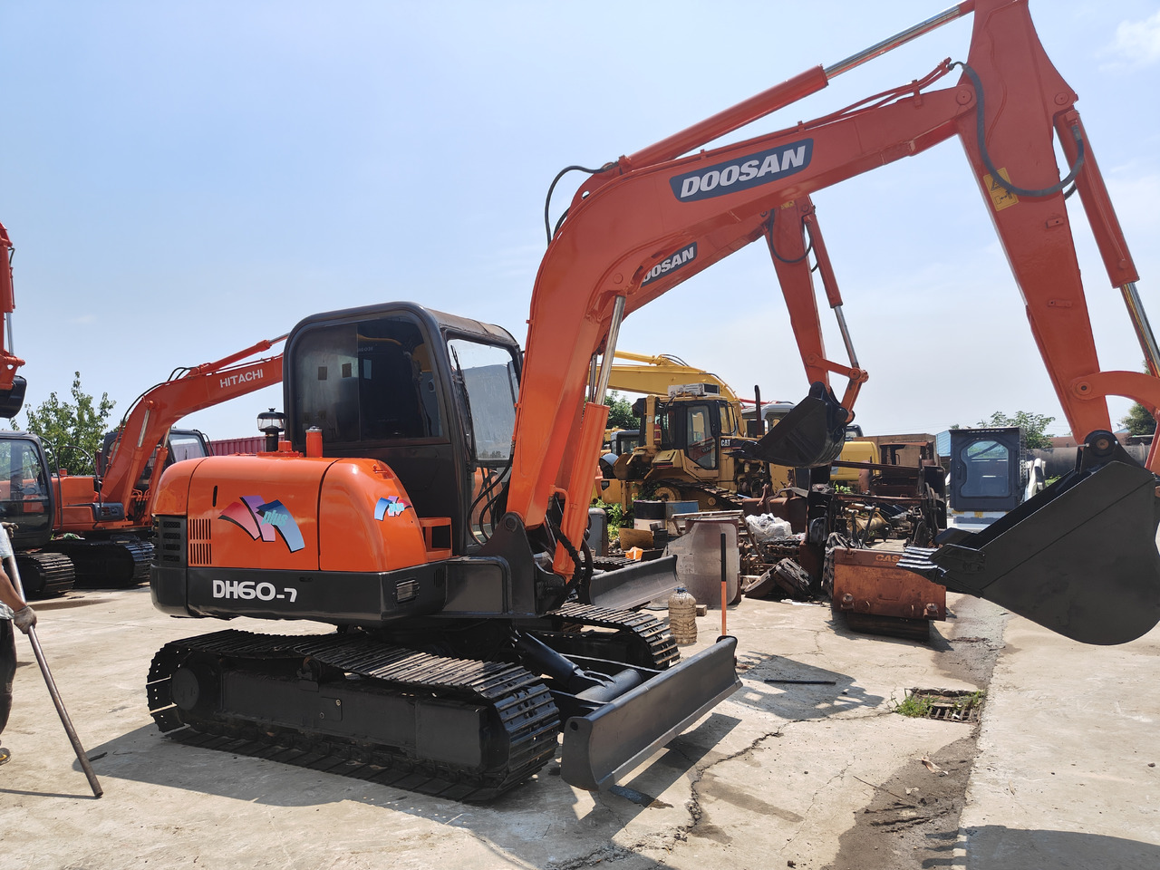 DOOSAN DH60-7 - Гусеничний екскаватор: фото 1 DOOSAN DH60-7 - Гусеничний екскаватор: фото 1