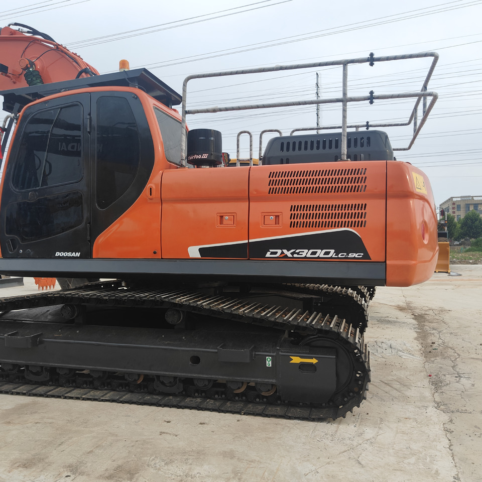 DOOSAN DX300LC-9C - Гусеничний екскаватор: фото 3 DOOSAN DX300LC-9C - Гусеничний екскаватор: фото 3