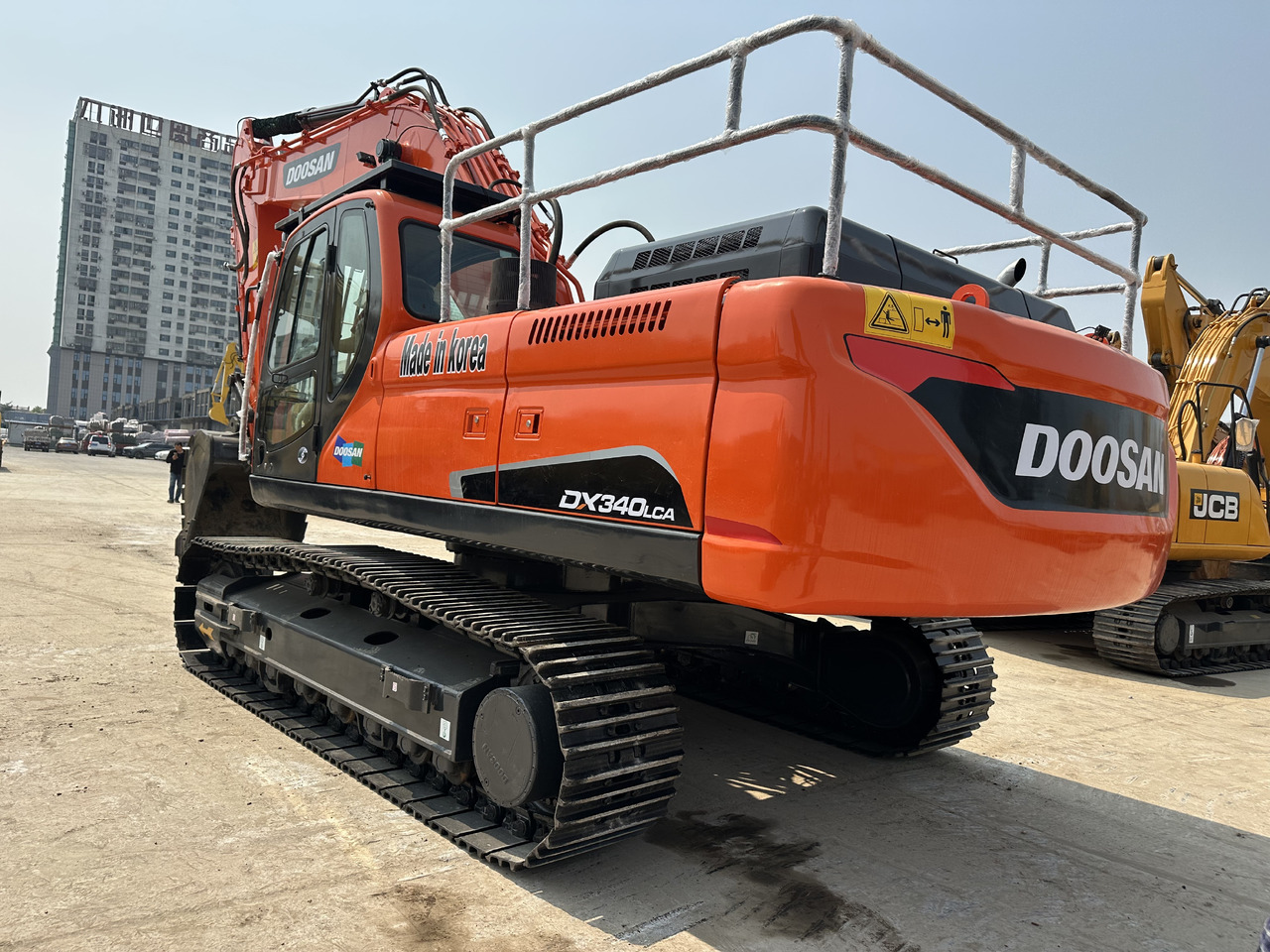 DOOSAN DX340LCA - Гусеничний екскаватор: фото 3 DOOSAN DX340LCA - Гусеничний екскаватор: фото 3