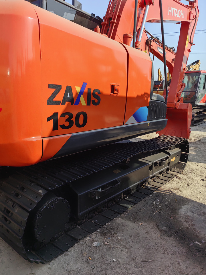 HITACHI ZX130 - Гусеничний екскаватор: фото 2 HITACHI ZX130 - Гусеничний екскаватор: фото 2