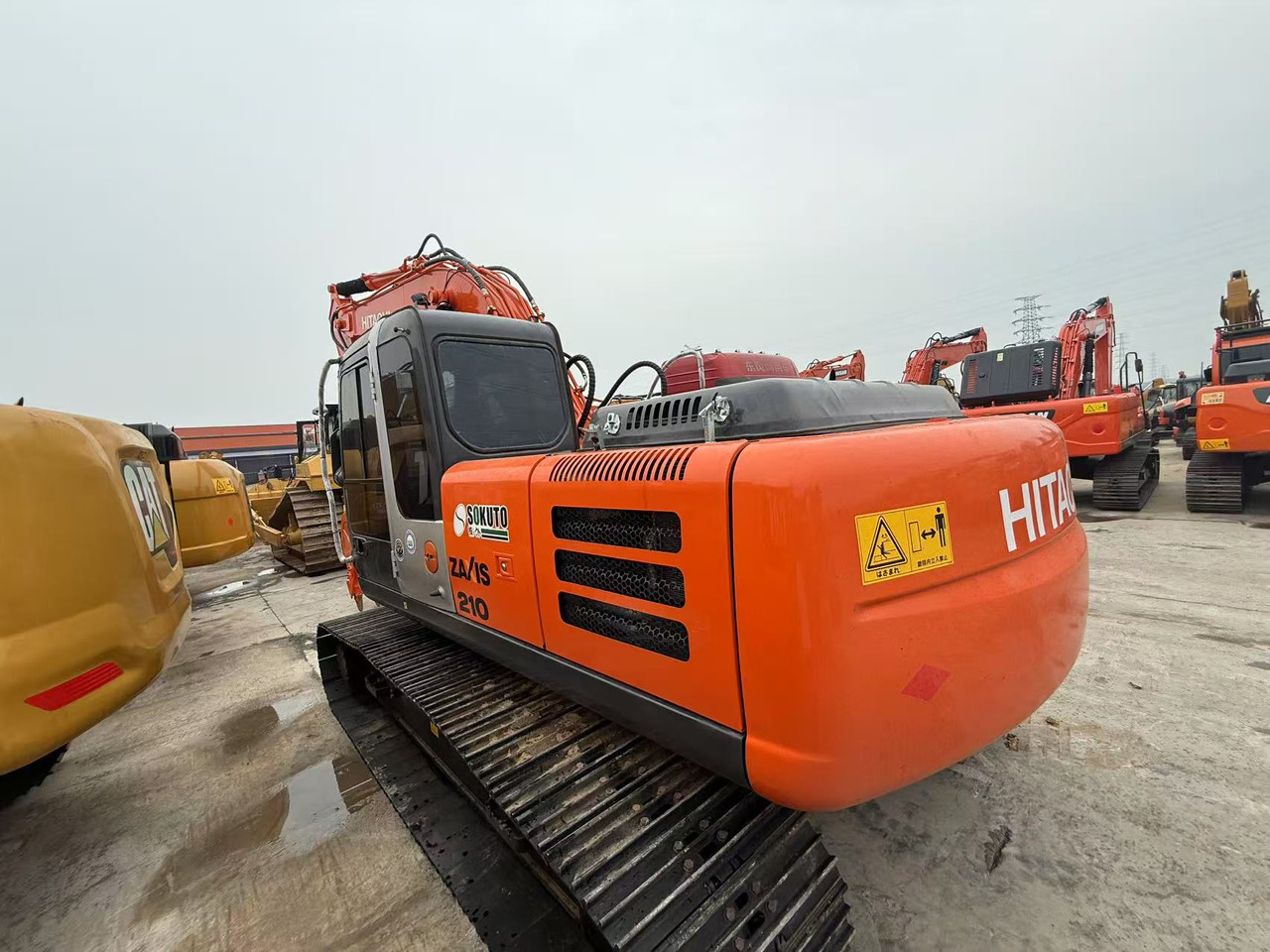 HITACHI ZX210-5G - Гусеничний екскаватор: фото 2 HITACHI ZX210-5G - Гусеничний екскаватор: фото 2