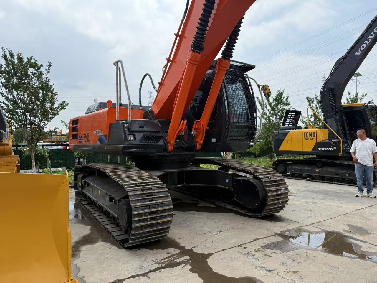 HITACHI ZX350-3G - Гусеничний екскаватор: фото 2 HITACHI ZX350-3G - Гусеничний екскаватор: фото 2