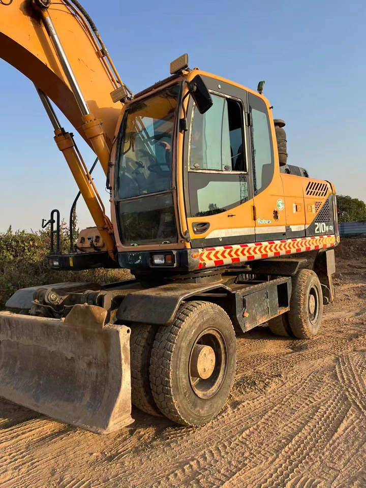 HYUNDAI R210W-9 - Колісний екскаватор: фото 5 HYUNDAI R210W-9 - Колісний екскаватор: фото 5