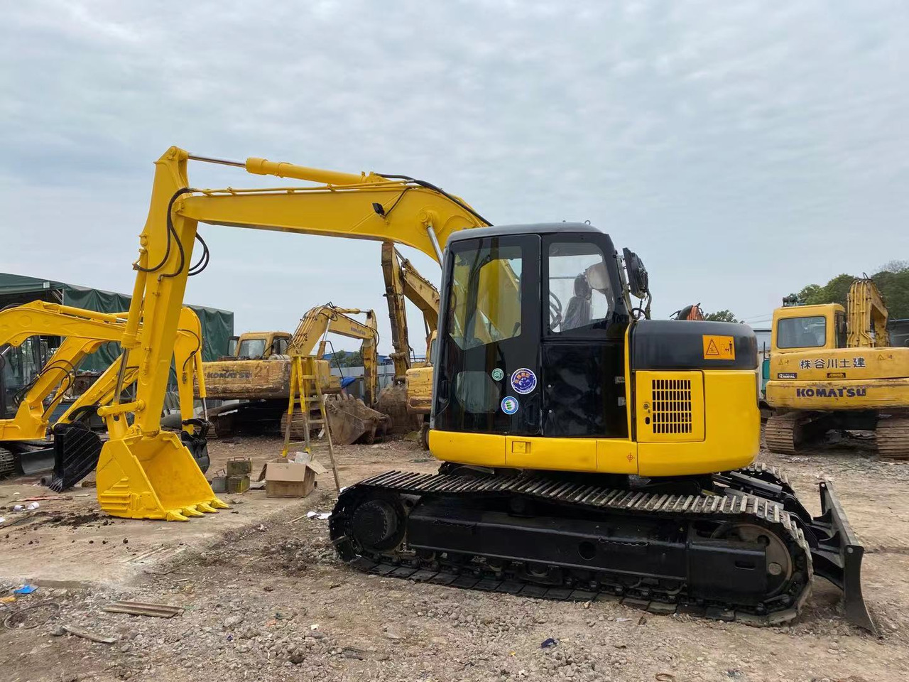 KOMATSU PC128US - Гусеничний екскаватор: фото 4 KOMATSU PC128US - Гусеничний екскаватор: фото 4