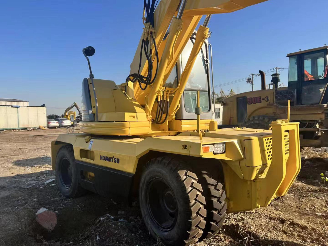 KOMATSU PC128US - Колісний екскаватор: фото 3 KOMATSU PC128US - Колісний екскаватор: фото 3