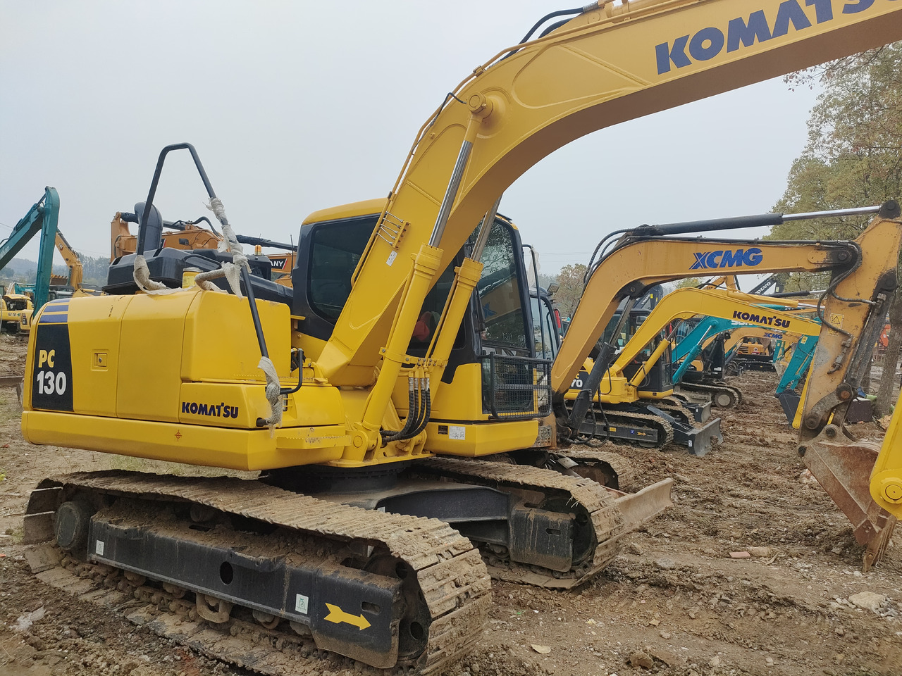KOMATSU PC130-7 - Колісний екскаватор: фото 2 KOMATSU PC130-7 - Колісний екскаватор: фото 2