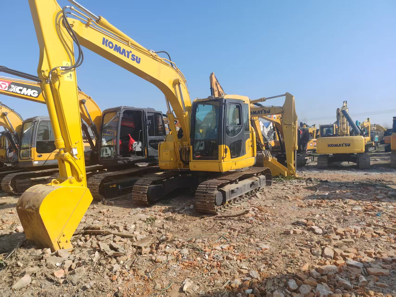 KOMATSU PC138US-8 - Гусеничний екскаватор: фото 1 KOMATSU PC138US-8 - Гусеничний екскаватор: фото 1