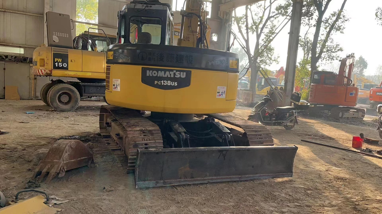 KOMATSU PC138US - Гусеничний екскаватор: фото 2 KOMATSU PC138US - Гусеничний екскаватор: фото 2