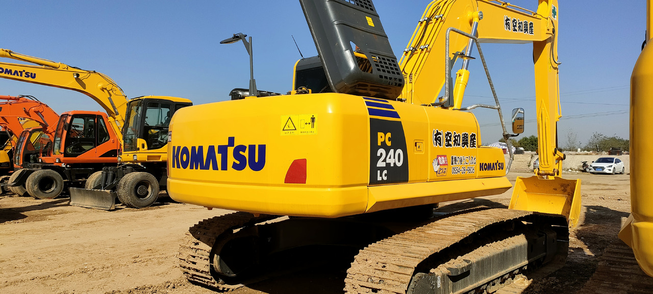 KOMATSU PC240-8 - Гусеничний екскаватор: фото 5 KOMATSU PC240-8 - Гусеничний екскаватор: фото 5