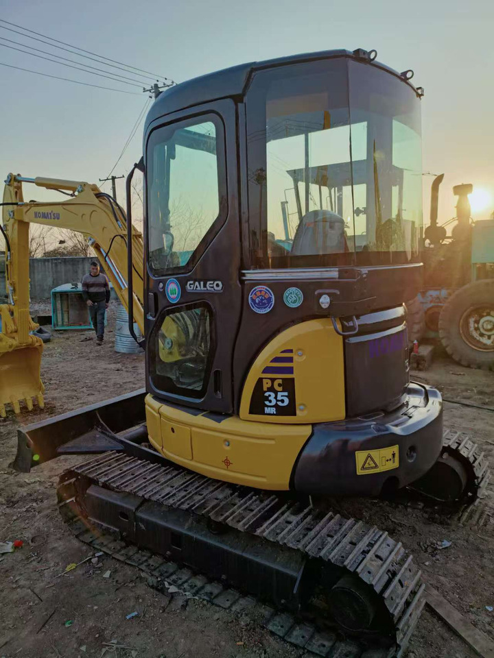 KOMATSU PC35 - Міні-екскаватор: фото 3 KOMATSU PC35 - Міні-екскаватор: фото 3