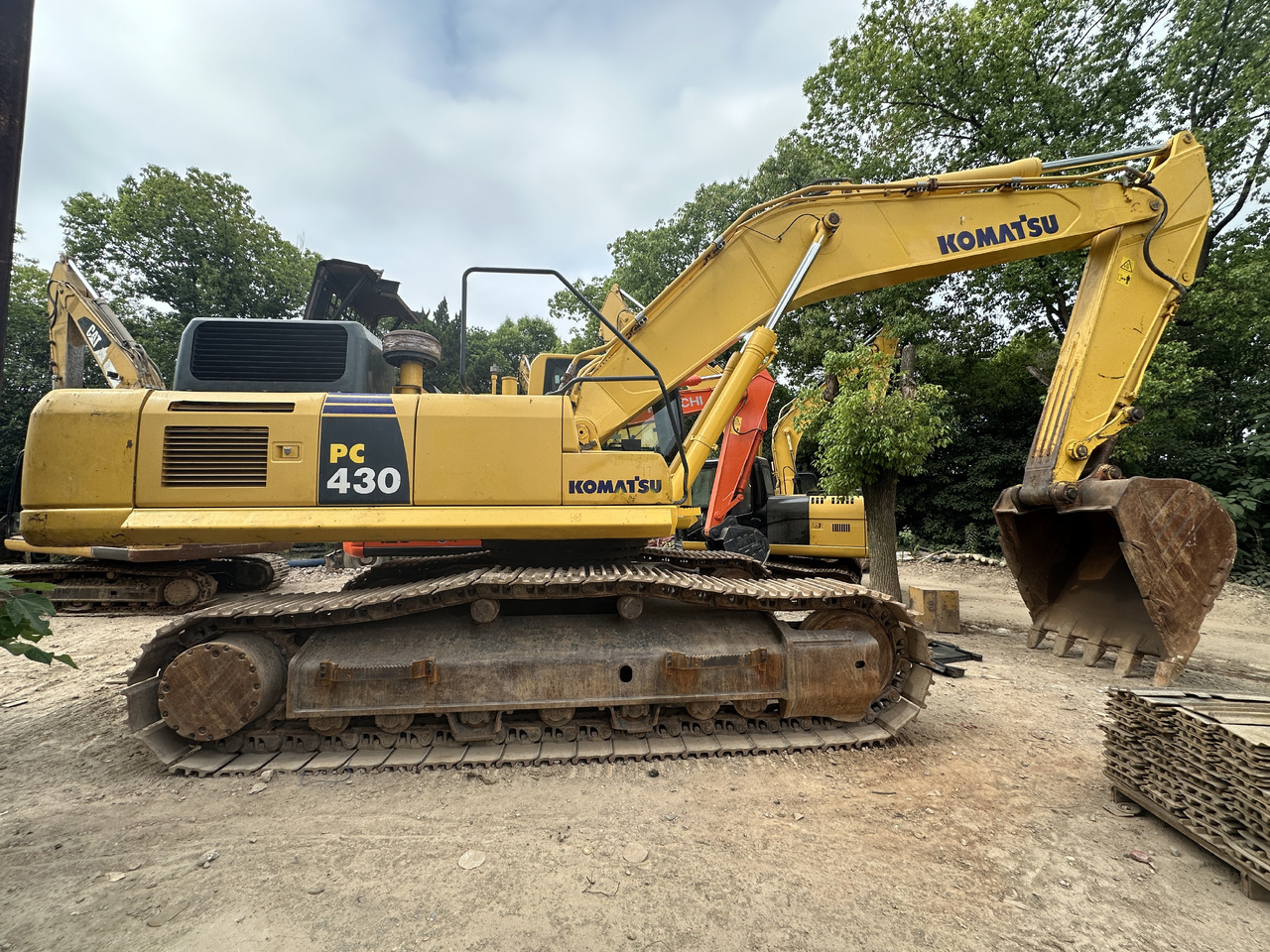 KOMATSU PC430-8 - Гусеничний екскаватор: фото 1 KOMATSU PC430-8 - Гусеничний екскаватор: фото 1