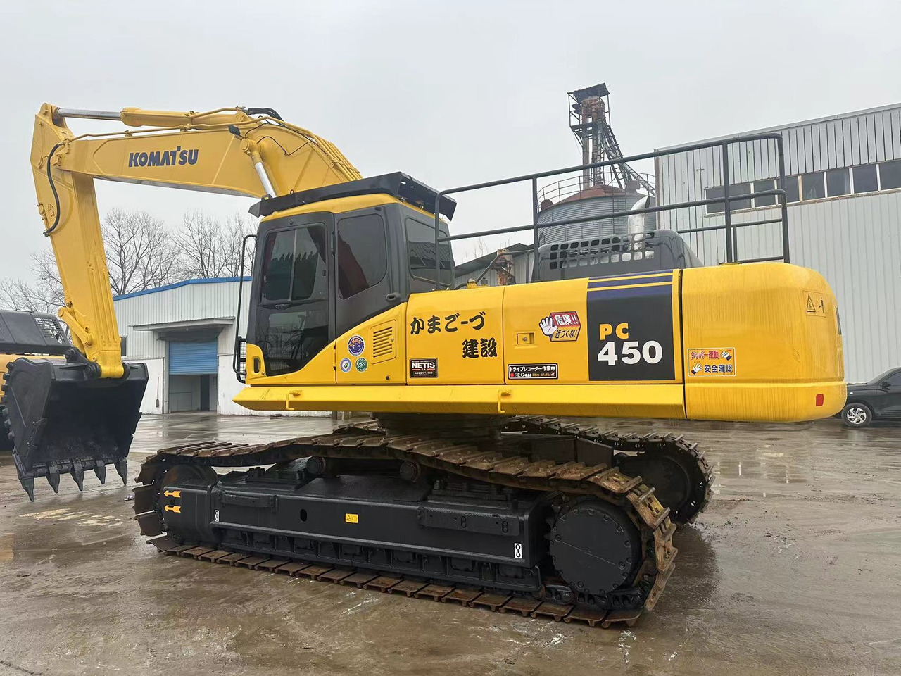 KOMATSU PC450-7 - Гусеничний екскаватор: фото 1 KOMATSU PC450-7 - Гусеничний екскаватор: фото 1