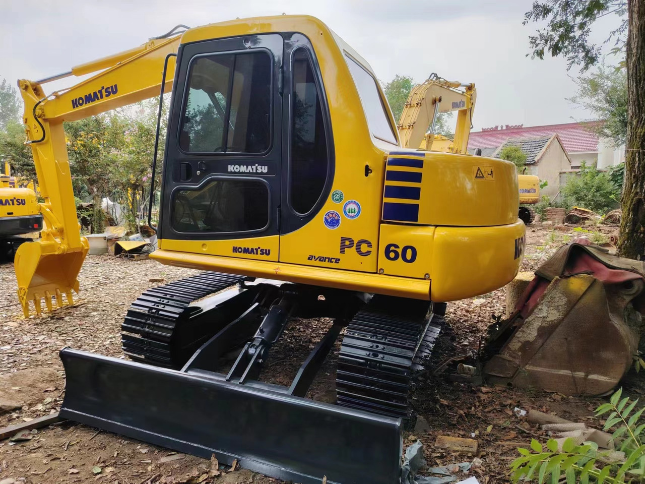 KOMATSU PC60-7 - Гусеничний екскаватор: фото 2 KOMATSU PC60-7 - Гусеничний екскаватор: фото 2