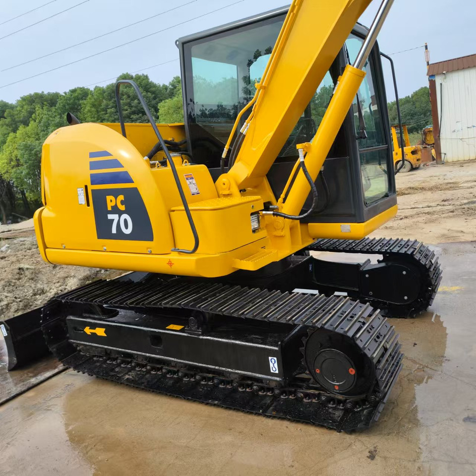 KOMATSU PC70-8 - Гусеничний екскаватор: фото 2 KOMATSU PC70-8 - Гусеничний екскаватор: фото 2