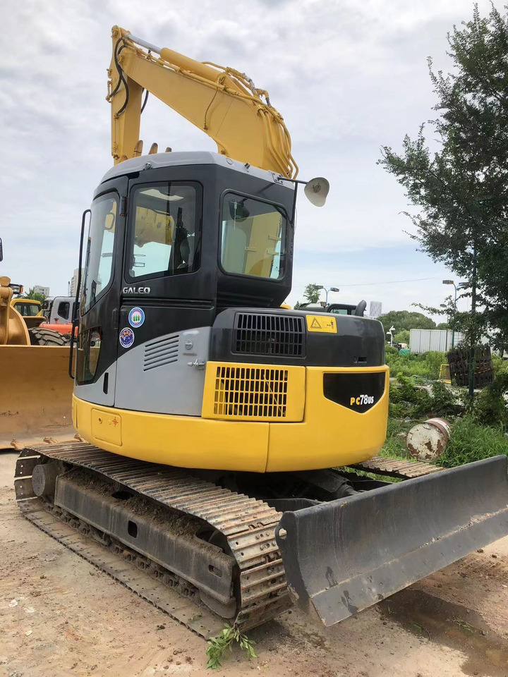KOMATSU PC70-8 - Міні-екскаватор: фото 3 KOMATSU PC70-8 - Міні-екскаватор: фото 3