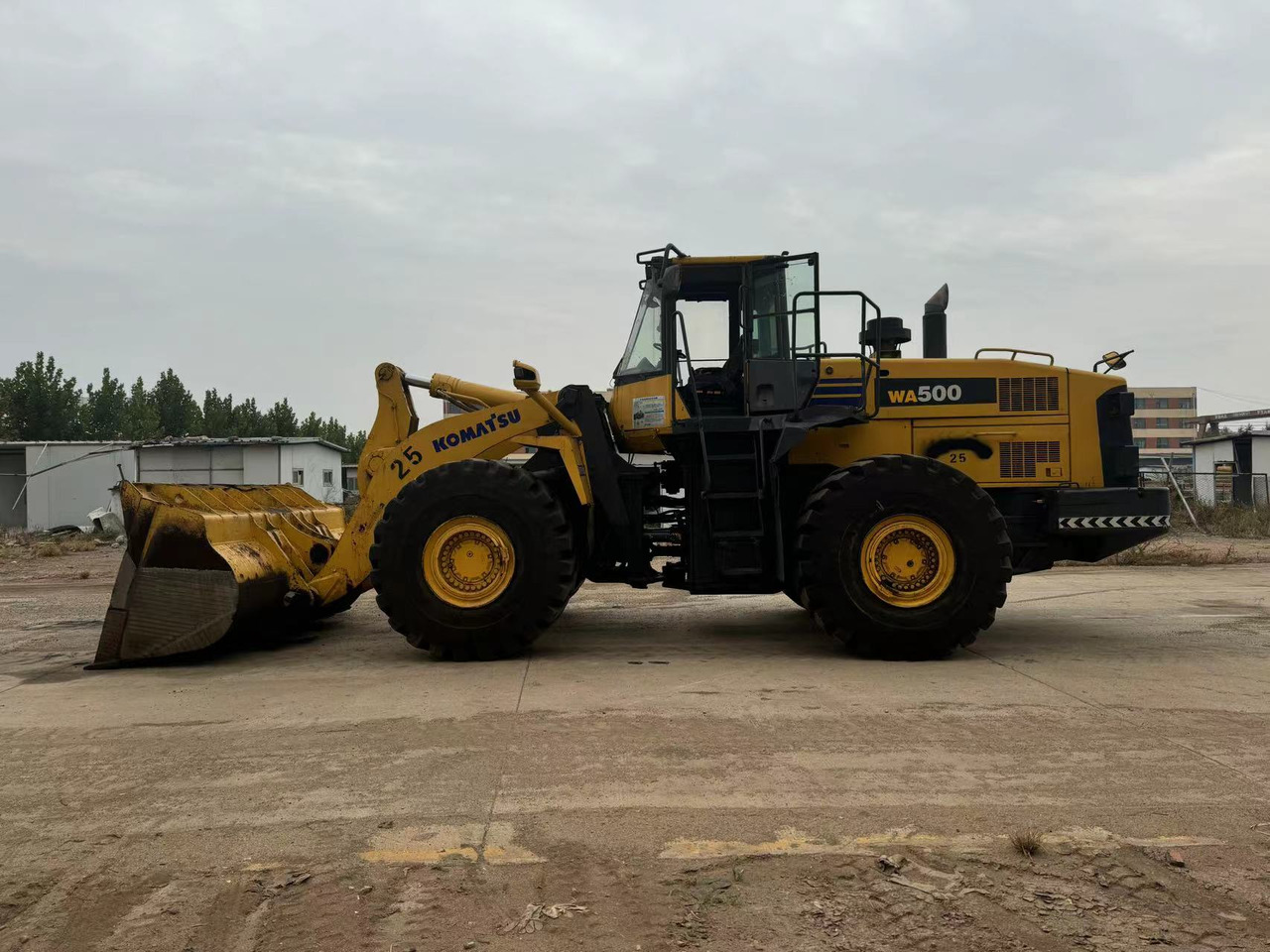 KOMATSU WA500-6 - Колісний навантажувач: фото 2 KOMATSU WA500-6 - Колісний навантажувач: фото 2