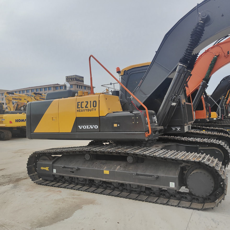 VOLVO EC210 - Гусеничний екскаватор: фото 1 VOLVO EC210 - Гусеничний екскаватор: фото 1