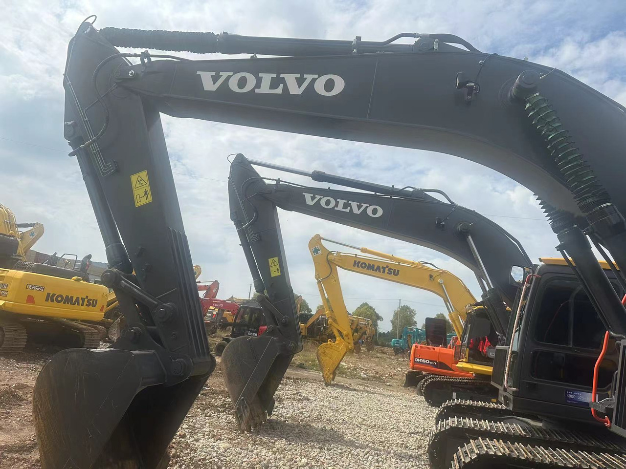 VOLVO EC240 - Гусеничний екскаватор: фото 4 VOLVO EC240 - Гусеничний екскаватор: фото 4