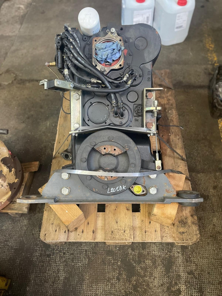 ZF 4WG120 z Ładowarki O&K L20 - Коробка передач в категорії Навантажувачі: фото 3 ZF 4WG120 z Ładowarki O&K L20 - Коробка передач в категорії Навантажувачі: фото 3