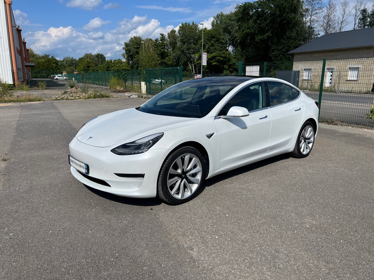 TESLA Model 3 Long Range Dual Motor FSD 3 Autopilot - Седан: фото 1 TESLA Model 3 Long Range Dual Motor FSD 3 Autopilot - Седан: фото 1
