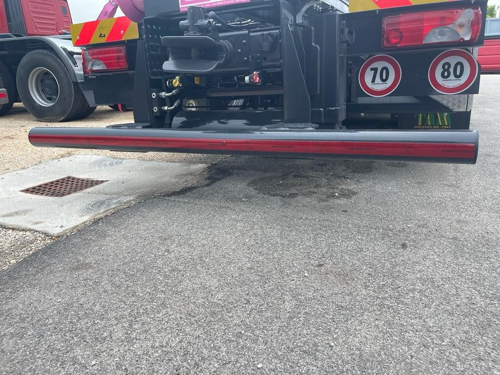 BARRA OMOLOGATA - Кузов і екстер'єр в категорії Вантажівки: фото 1 BARRA OMOLOGATA - Кузов і екстер'єр в категорії Вантажівки: фото 1