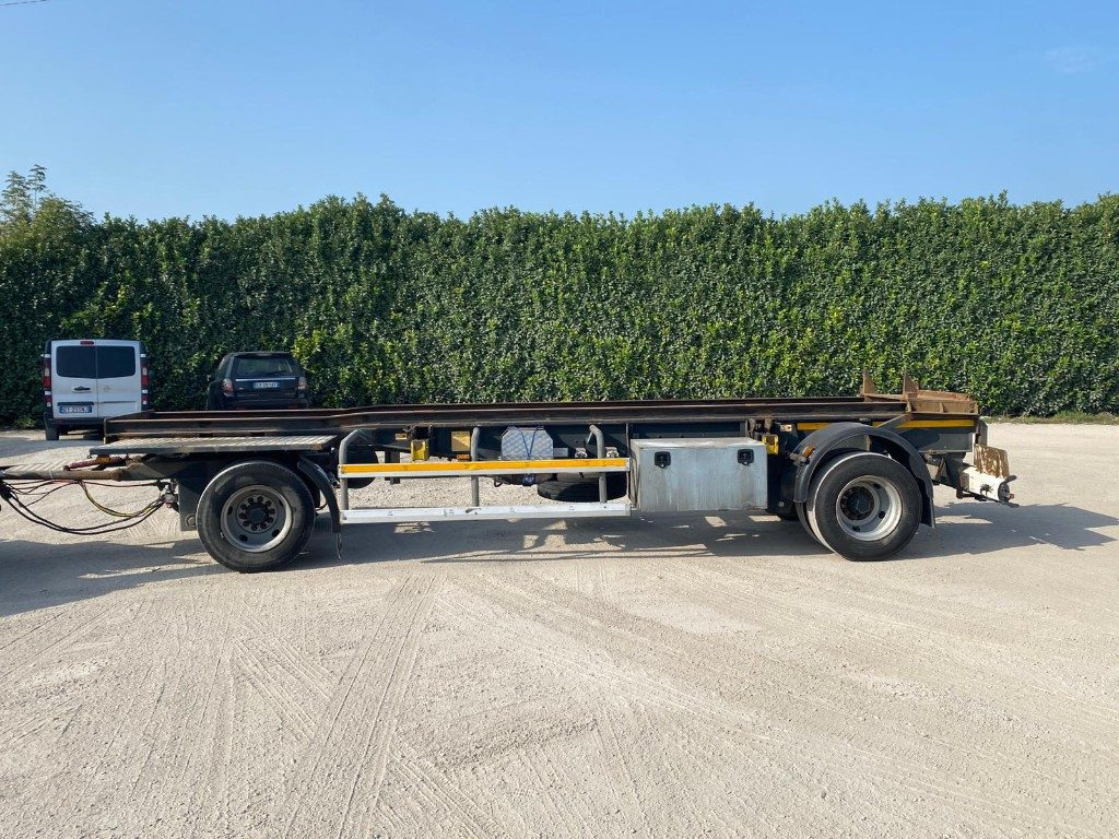 CARDI RIMORCHIO CARDI SCARRABILE PNEUMATICO - Причіп мультиліфт/ Бункеровоз: фото 5 CARDI RIMORCHIO CARDI SCARRABILE PNEUMATICO - Причіп мультиліфт/ Бункеровоз: фото 5