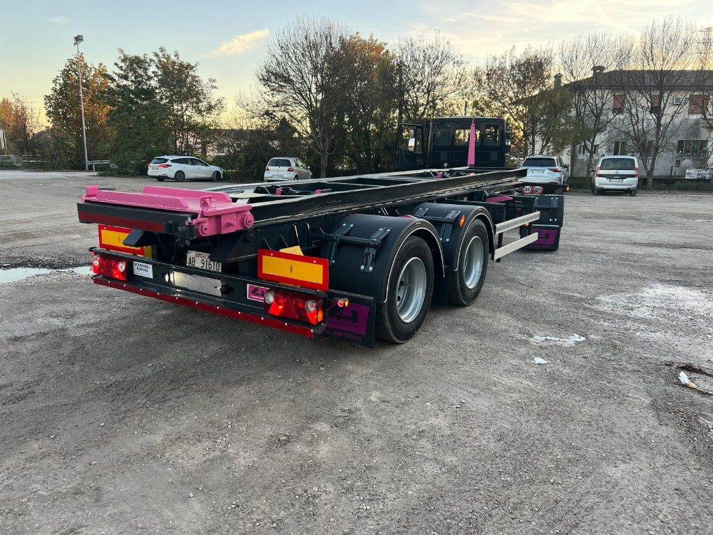 CARDI RIMORCHIO CARDI SCARRABILE RIBALTABILE - Причіп мультиліфт/ Бункеровоз: фото 1 CARDI RIMORCHIO CARDI SCARRABILE RIBALTABILE - Причіп мультиліфт/ Бункеровоз: фото 1