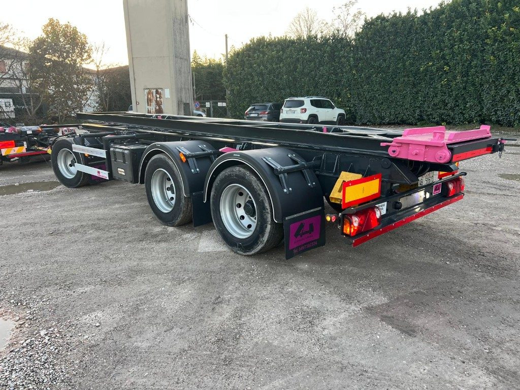 CARDI RIMORCHIO CARDI SCARRABILE RIBALTABILE - Причіп мультиліфт/ Бункеровоз: фото 2 CARDI RIMORCHIO CARDI SCARRABILE RIBALTABILE - Причіп мультиліфт/ Бункеровоз: фото 2