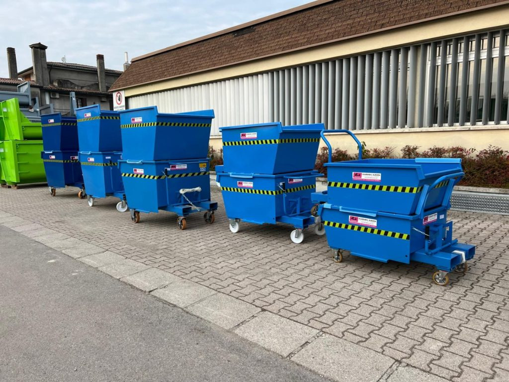 CONTAINER A BENNA RIBALTABILE - Будівельне обладнання: фото 1 CONTAINER A BENNA RIBALTABILE - Будівельне обладнання: фото 1